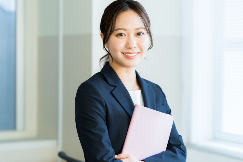 株式会社Off AXISの正社員 営業・営業アシスタント 平日だけ求人イメージ